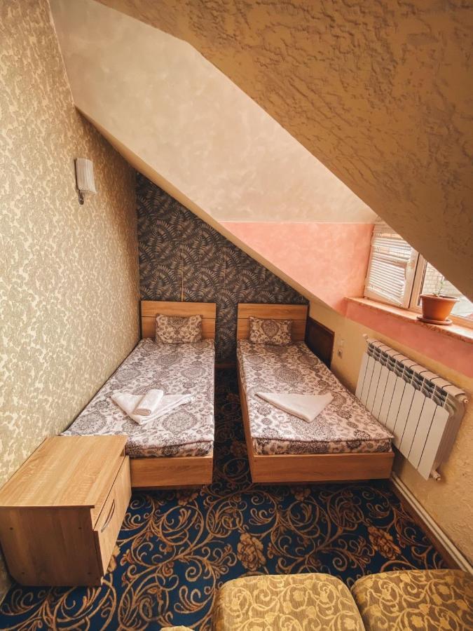 Crystal Villa Hotel Jerevan Buitenkant foto