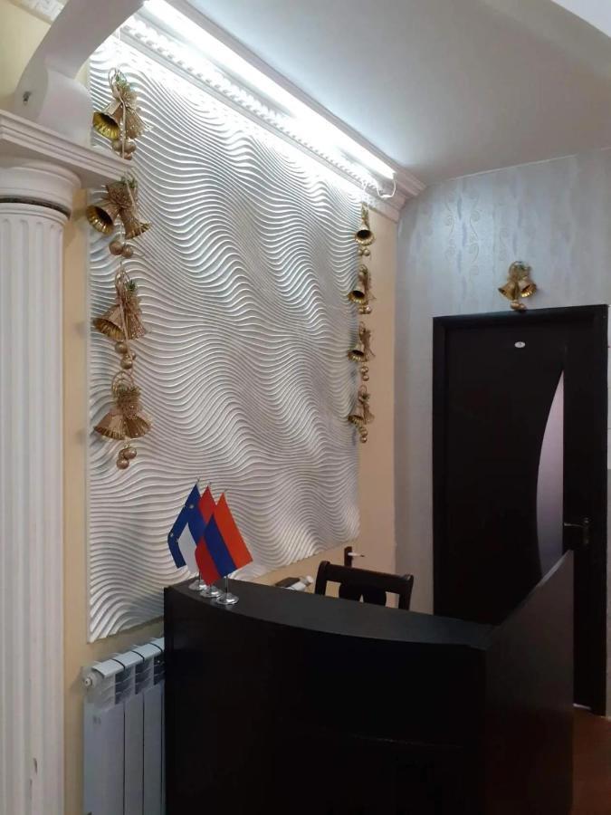 Crystal Villa Hotel Jerevan Buitenkant foto